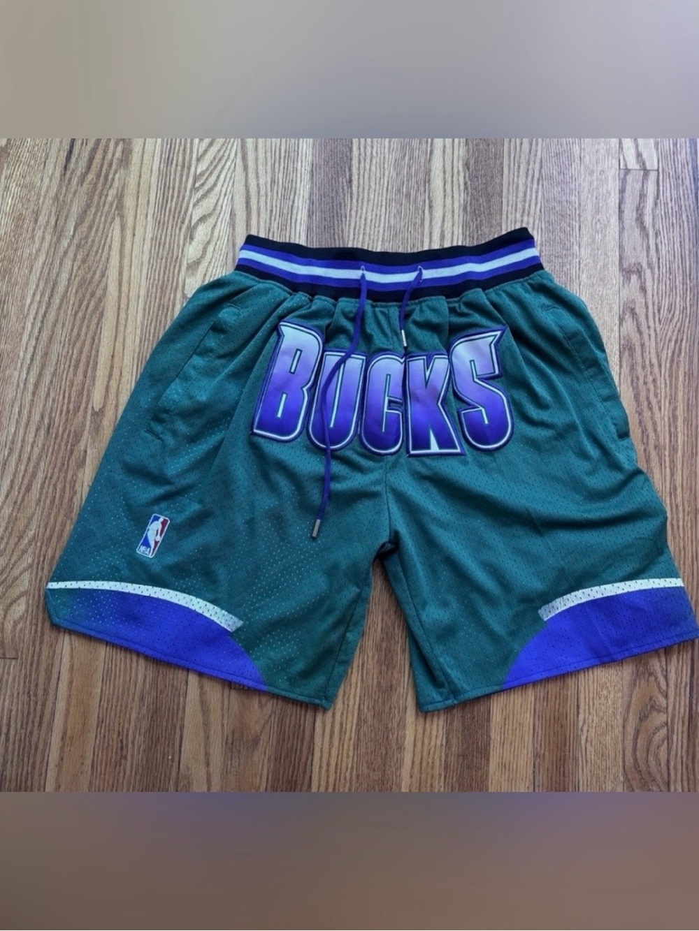 Milwaukee Bucks Green Throwback 95-96 NBA Season Retro Basketball Shorts Size XL